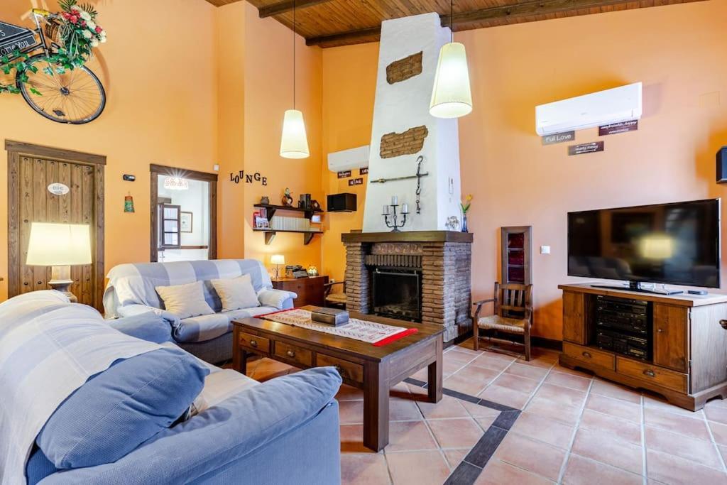 Only4You Country House Perfect Location To Visit Andalucia Casabermeja Ngoại thất bức ảnh